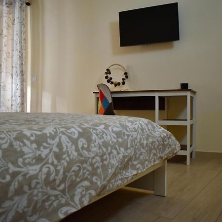 Dimora Normanna Bed & Breakfast Aversa Dış mekan fotoğraf
