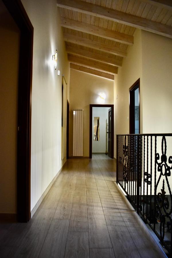Dimora Normanna Bed & Breakfast Aversa Dış mekan fotoğraf
