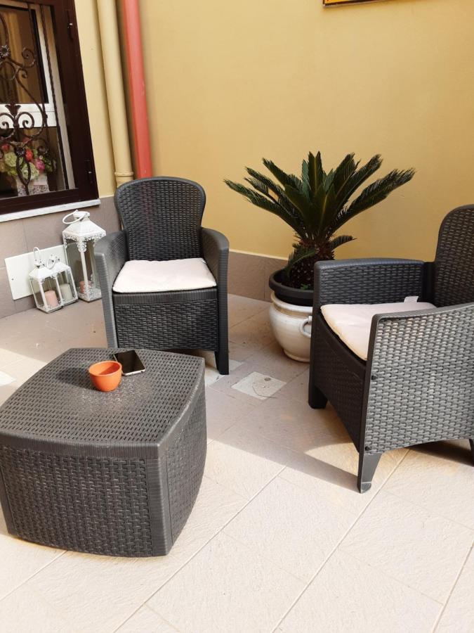 Dimora Normanna Bed & Breakfast Aversa Dış mekan fotoğraf