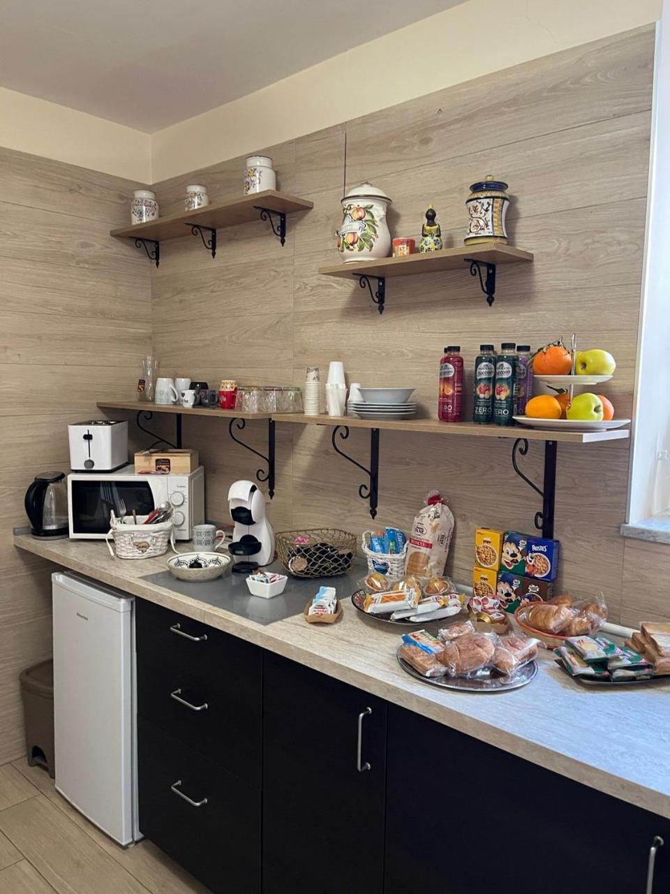 Dimora Normanna Bed & Breakfast Aversa Dış mekan fotoğraf